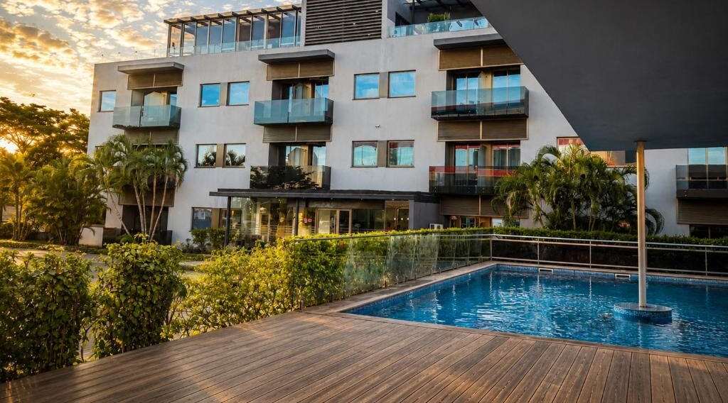 Hotel Lunamar exterior and pool deck at sunset